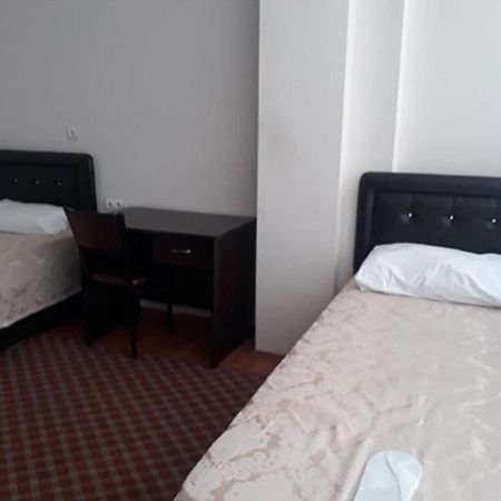 Hotel Nisa Pansiyon à Akcaabat Extérieur photo