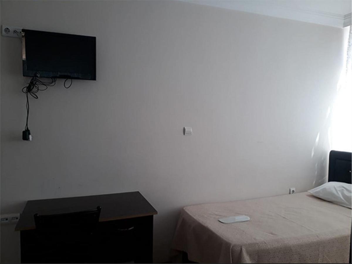 Hotel Nisa Pansiyon à Akcaabat Extérieur photo